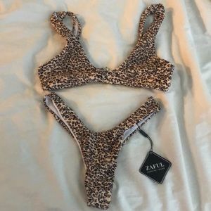 Leopard thong bikini